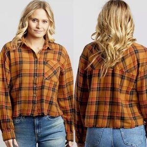 Gilded intent buckle plaid flannel shirt rawhem cropped length cotton size L